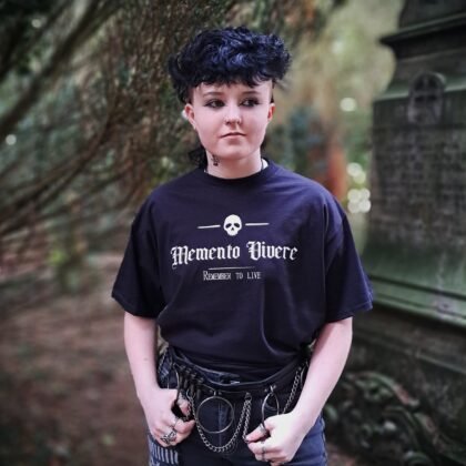 Black gothic t shirt with memento vivere latin phrase meaning remember to live skull design front print